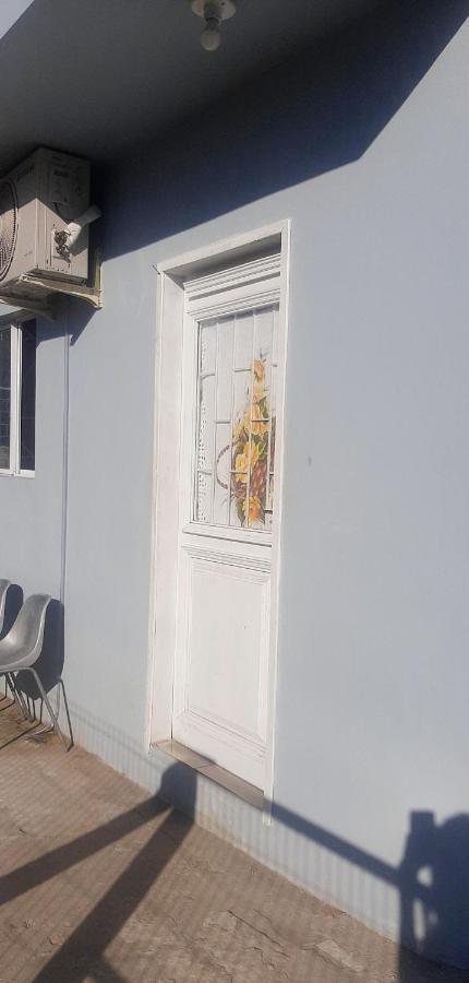 Kitnet S1 Em Torres-Rs - Na Mais Bela Praia Gaucha - Cozinha - Banheiro - Ar Condicionado - Tv E Wi-Fi - Estacionamento - Anfitria Superhost No Bnb Dış mekan fotoğraf