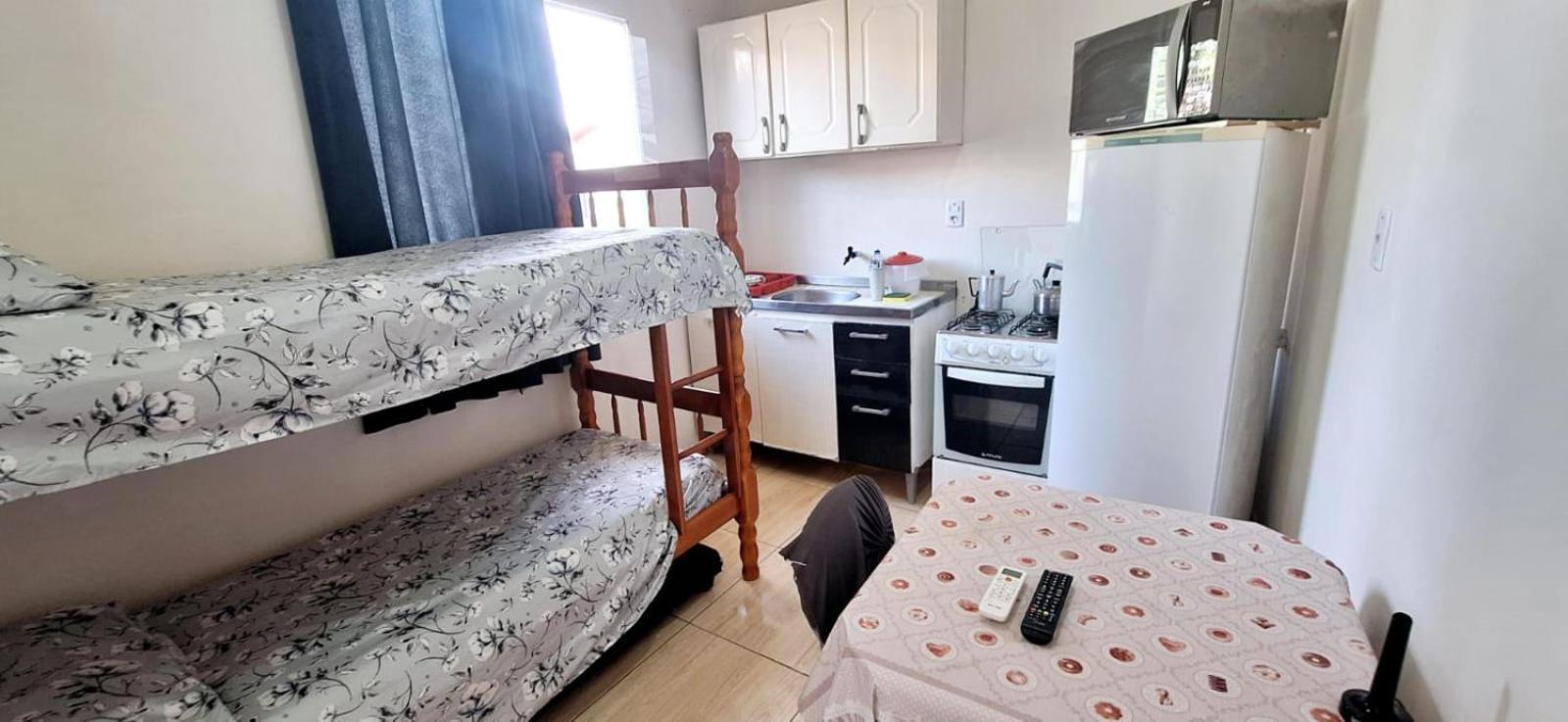 Kitnet S1 Em Torres-Rs - Na Mais Bela Praia Gaucha - Cozinha - Banheiro - Ar Condicionado - Tv E Wi-Fi - Estacionamento - Anfitria Superhost No Bnb Dış mekan fotoğraf