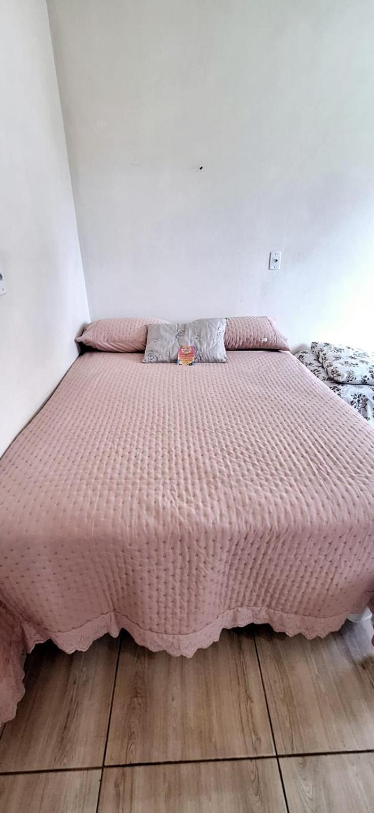Kitnet S1 Em Torres-Rs - Na Mais Bela Praia Gaucha - Cozinha - Banheiro - Ar Condicionado - Tv E Wi-Fi - Estacionamento - Anfitria Superhost No Bnb Dış mekan fotoğraf